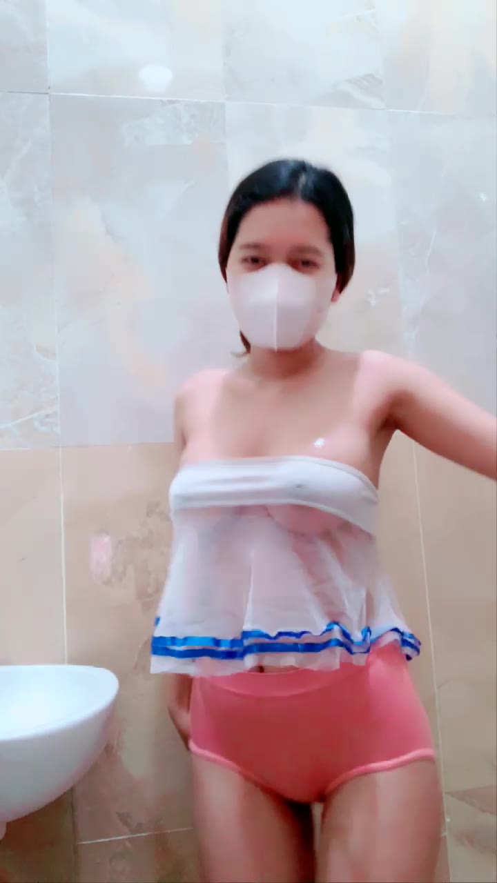 Watch Toket Bulat Molly LOKERUNTUKKU mp4